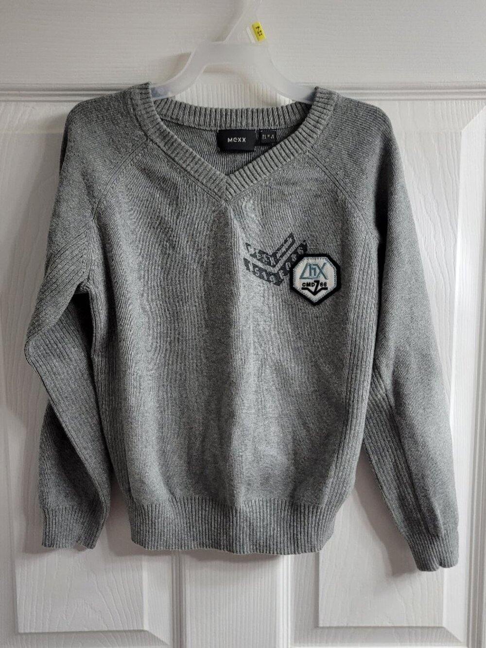 #880 FREE W PURCHASE Mexx Long Sleeve V Neck Sweater sz 5 - 6